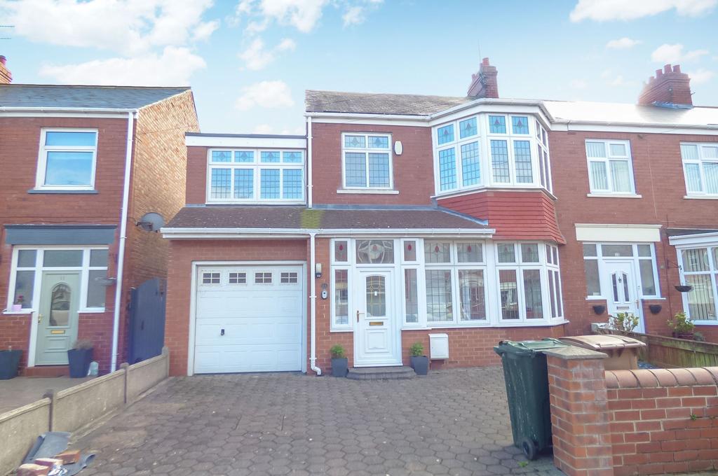Paignton Avenue, Monkseaton, Whitley... 4 bed terraced house £1,200
