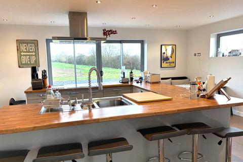 5 bedroom detached house to rent, Broad Marston Lane, Mickleton GL55