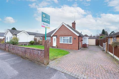 2 bedroom bungalow to rent, Alton Road, Fleet GU51