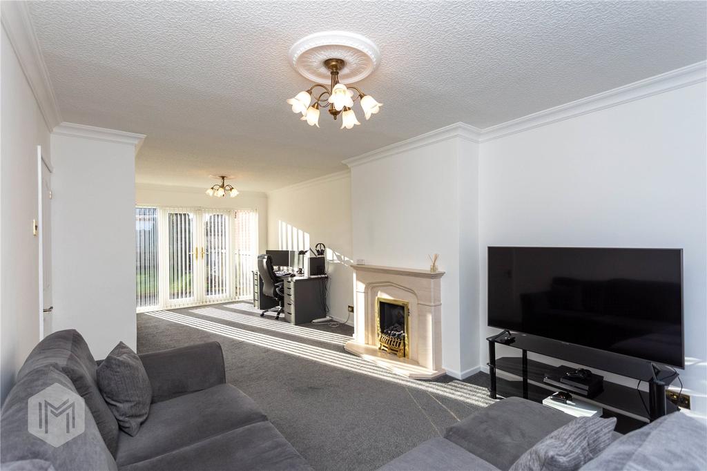 Cambridge Close, Farnworth, Bolton, Greater Manchester, BL4 3 bed semi