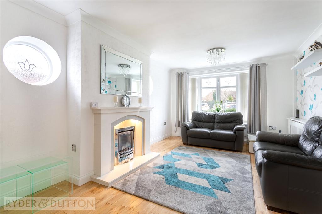 Lindale Avenue, Chadderton, Oldham, OL9 2 bed bungalow £275,000