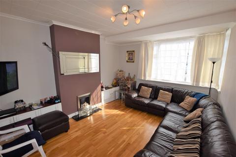 11 Manor Close, London, NW9 9HD
