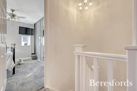 46 Sweet Briar Drive, Laindon, Basildon, SS15 4HA