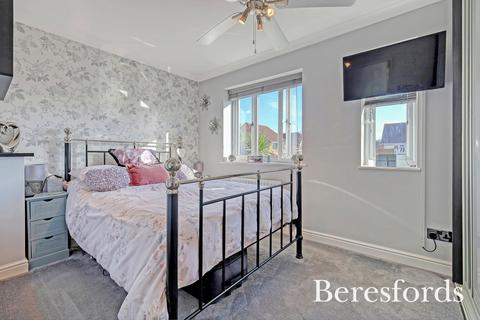 46 Sweet Briar Drive, Laindon, Basildon, SS15 4HA