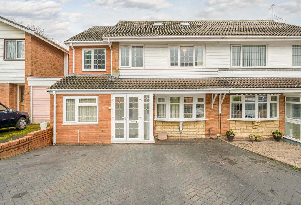 Radley Road, Stourbridge, DY9 8XX 4 bed semidetached house £350,000