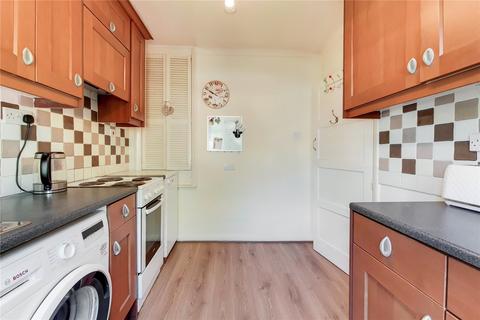 8a Kenneth Gardens, Stanmore, HA7 3SD