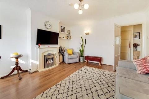 8a Kenneth Gardens, Stanmore, HA7 3SD
