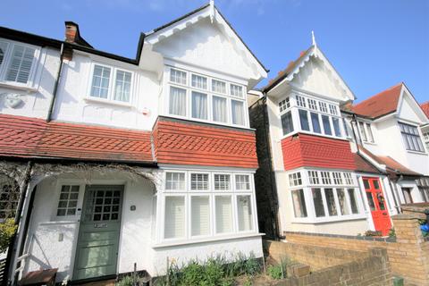 5 Highview Road, London, W13 0HA