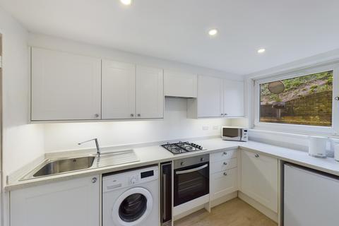 5 Cleveley Close, London, SE7 8DP