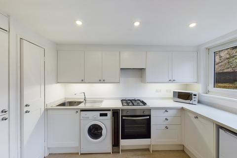 5 Cleveley Close, London, SE7 8DP
