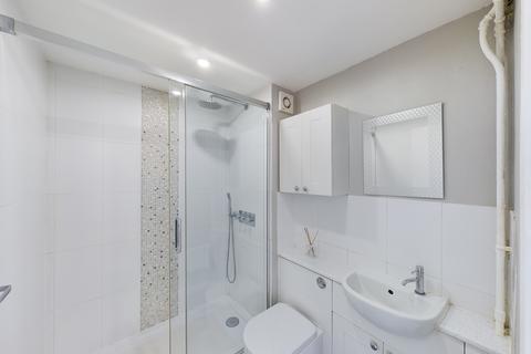 5 Cleveley Close, London, SE7 8DP