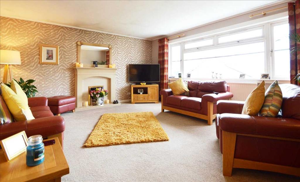 Lady Watson Gardens, Hamilton 3 bed bungalow £319,995