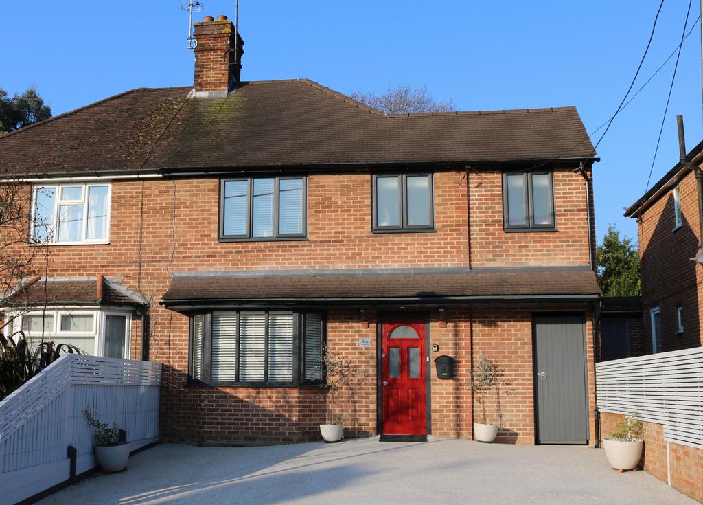Allen Road, Haywards Heath, RH16 3 bed house £500,000