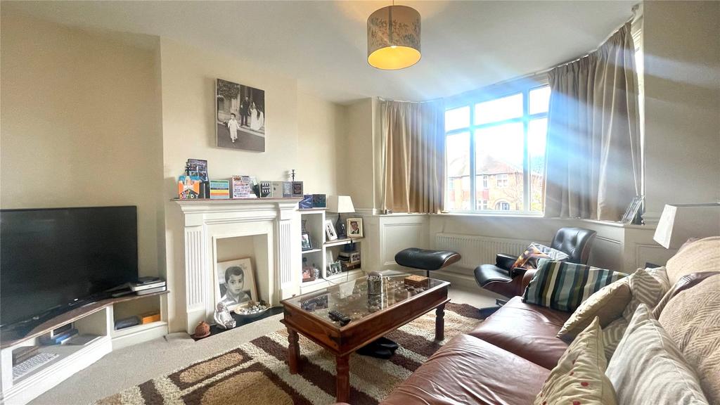 Chiltern Crescent, Earley, Reading, Berkshire, RG6 3 bed semidetached