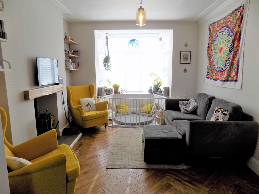 105 Morley Avenue, Nottingham 3 bed end of terrace house £250,000
