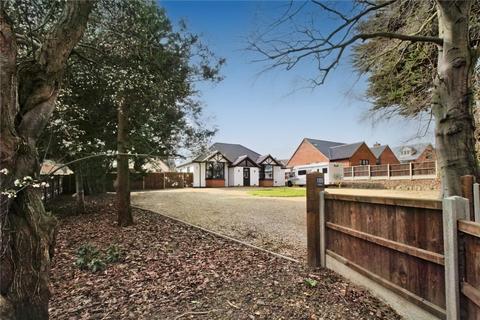 4 bedroom bungalow for sale, Fakenham Road, Taverham, Norwich, Norfolk, NR8