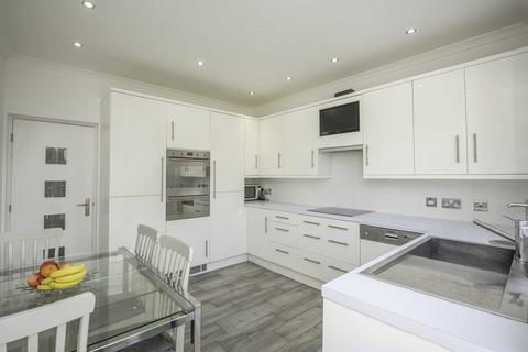 15 Well End Road, Borehamwood, WD6 5NZ