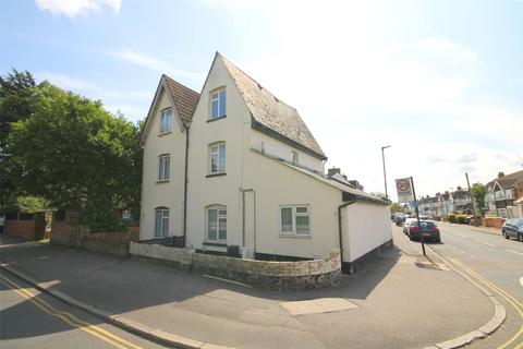 15b Ashford Road, Feltham, TW13 4QR