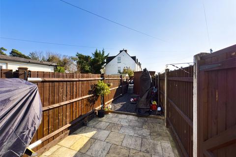 15b Ashford Road, Feltham, TW13 4QR