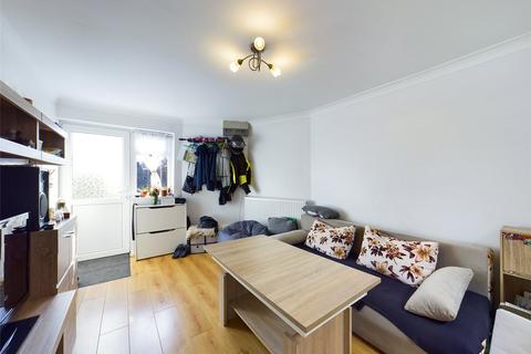 15b Ashford Road, Feltham, TW13 4QR