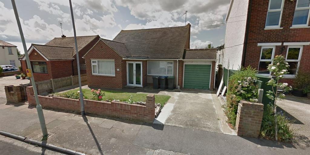 Carlton Hill, Herne Bay 3 bed detached bungalow £399,995