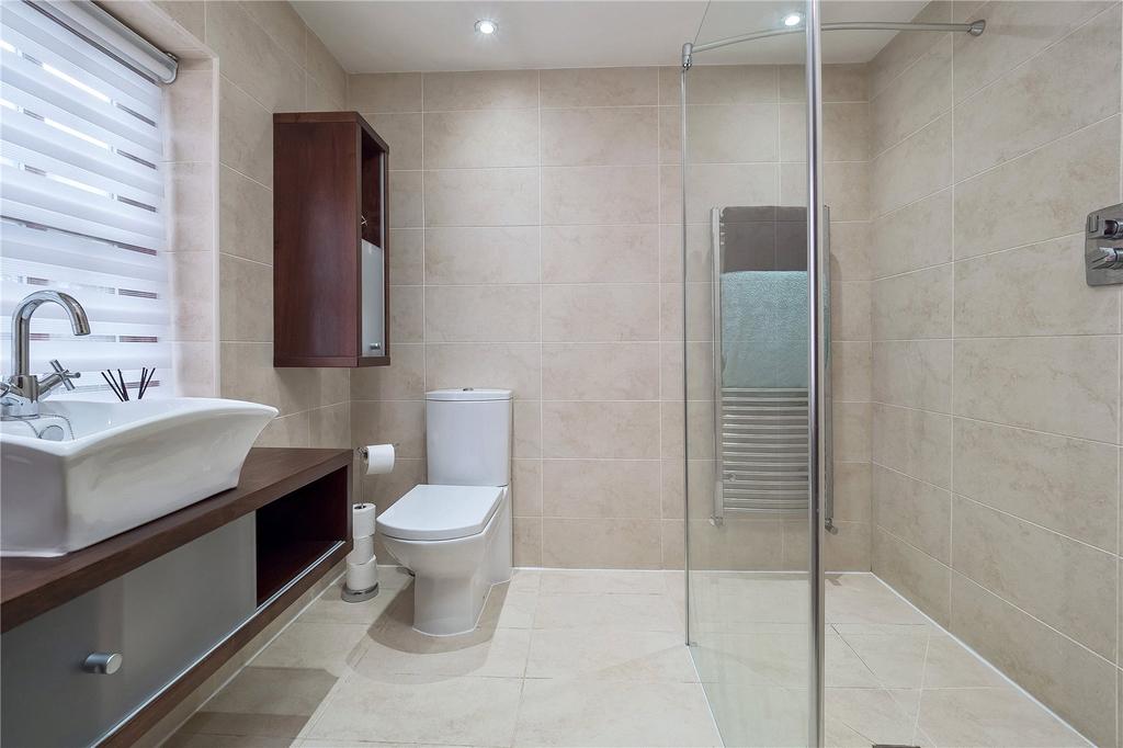 Bed 2 En Suite