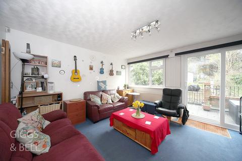 75 Falconers Road, Luton, LU2 9ET