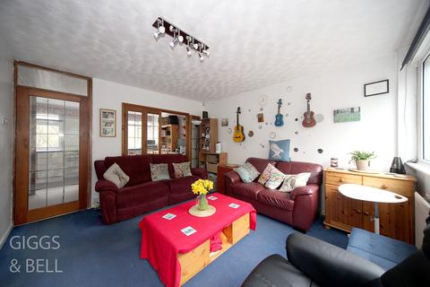 75 Falconers Road, Luton, LU2 9ET