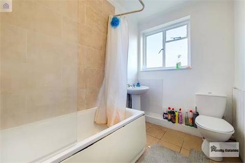72 Brooklyn Road, London, SE25 4NQ