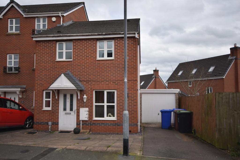 Blithfield Way, Norton Heights, StokeonTrent 3 bed townhouse £850