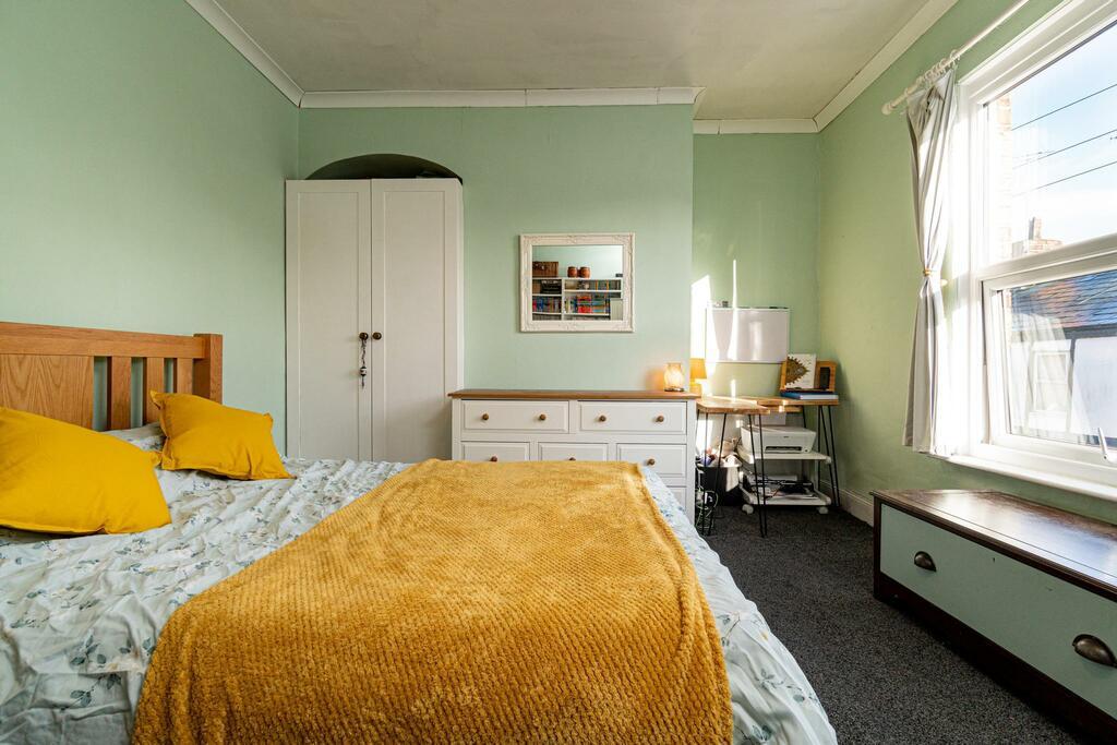 Bed 1