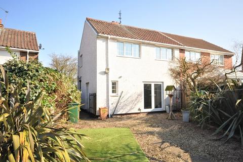 14 The Oval, Dunscroft, Doncaster, DN7 4EE