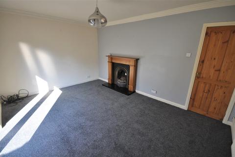 14 The Oval, Dunscroft, Doncaster, DN7 4EE