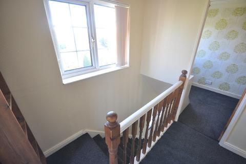 14 The Oval, Dunscroft, Doncaster, DN7 4EE