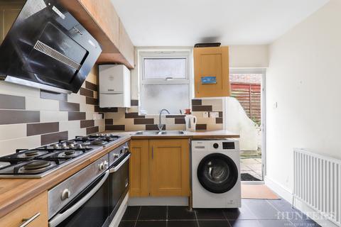 36 Tynemouth Road, London, N15 4AX