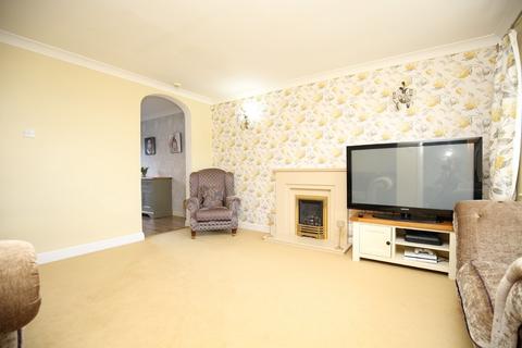 8 Carlyle Close, Galley Common, Nuneaton, CV10 9QX