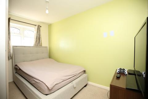 8 Carlyle Close, Galley Common, Nuneaton, CV10 9QX