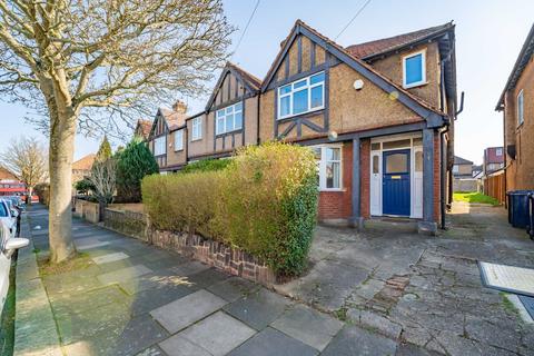 7 Elmbank Way, London, W7 3DE