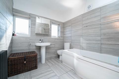 7 Elmbank Way, London, W7 3DE