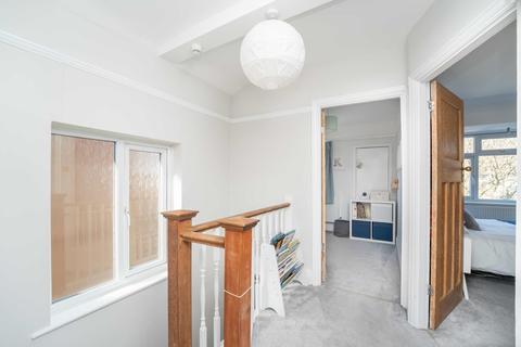7 Elmbank Way, London, W7 3DE