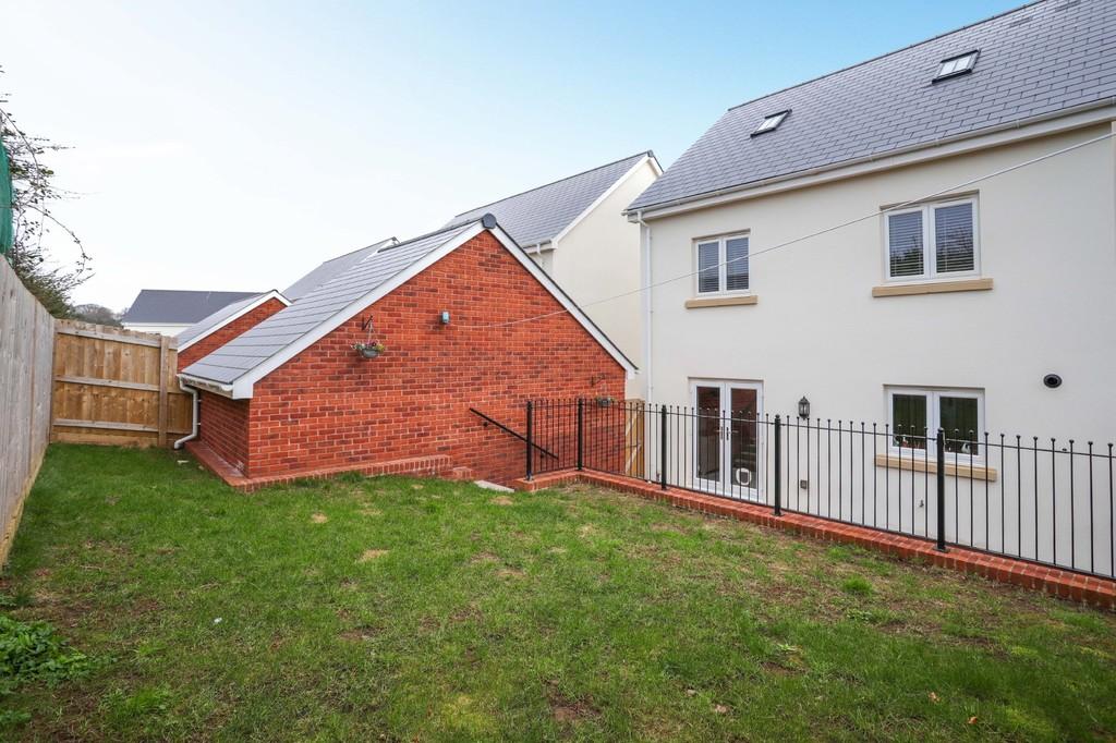 St. Lane, Dawlish 4 bed detached house £440,000