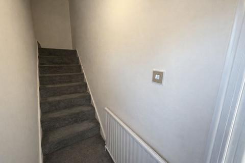 1 bedroom flat to rent, West Wycombe Road, Hp12