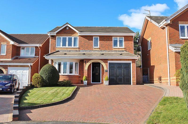 Shipton Close, MILKING BANK, DY1 2GE 4 bed detached house £400,000