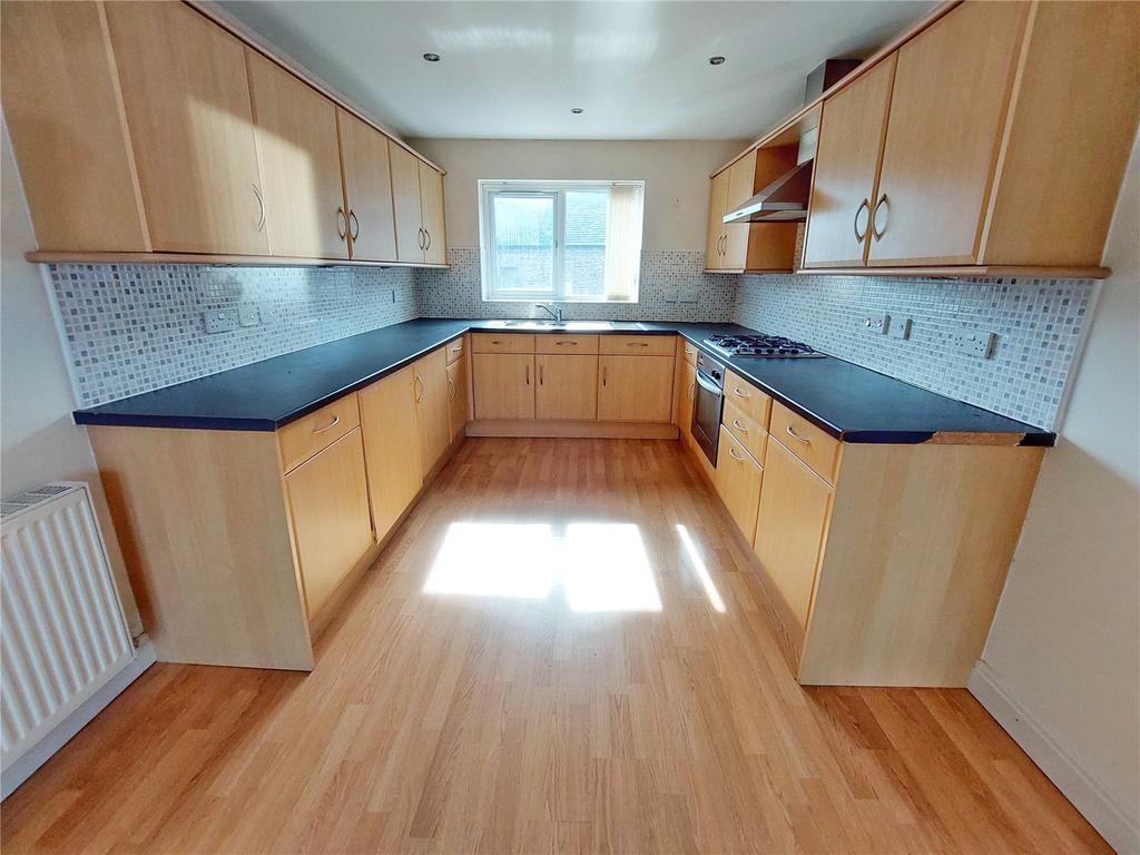 Fitted Kitchen: