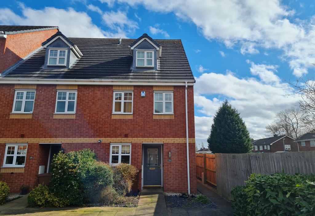 Richardson Way, Rugeley, Staffordshire 3 bed end of terrace house £