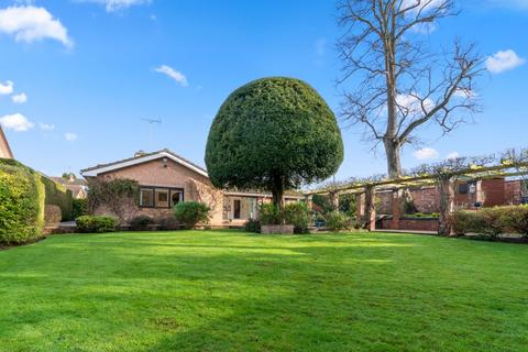 5 bedroom detached bungalow for sale - St Stephens Manor, The Park/Tivoli, Cheltenham, GL51