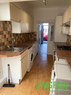 4 bedroom house to rent, Clodien Avenue, Cardiff, Heath
