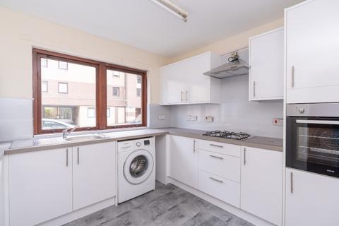 3 bedroom flat to rent - Sienna Gardens, Marchmont, Edinburgh, EH9
