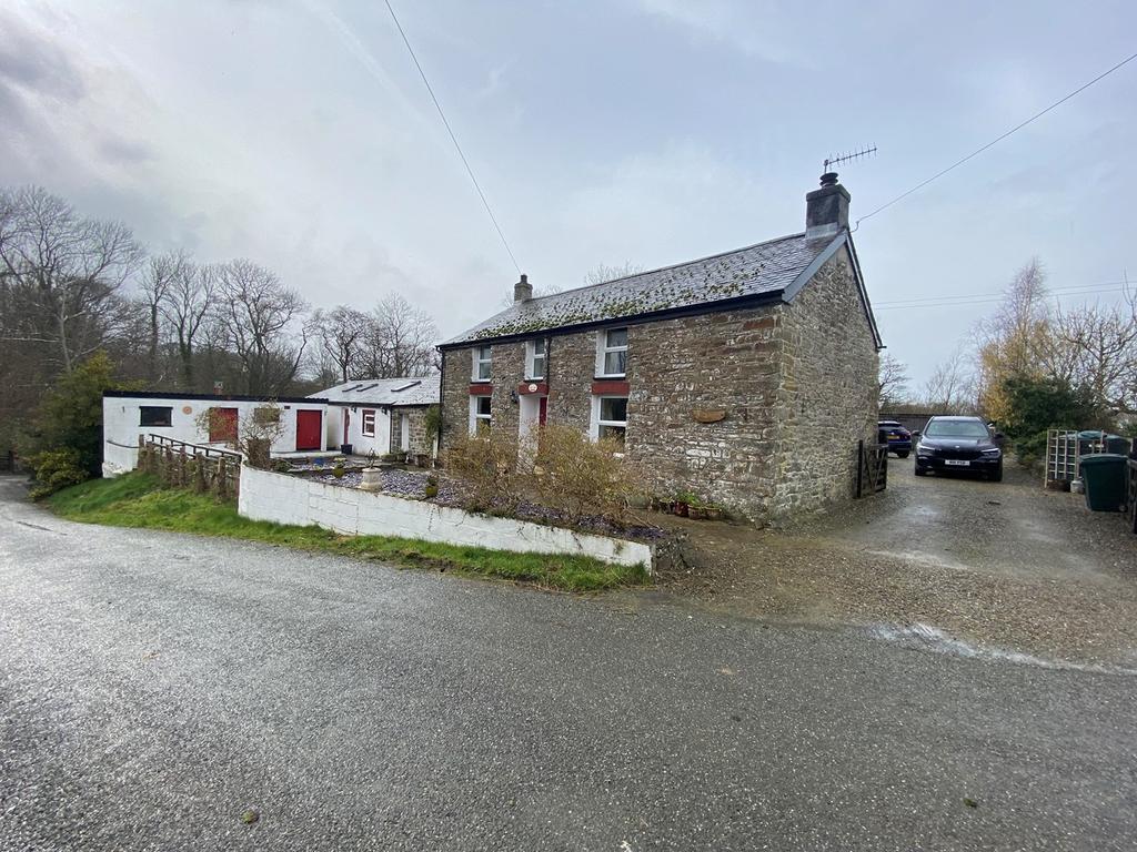 Oakford, Llanarth, Ceredigion, SA47 4 bed detached house for sale £