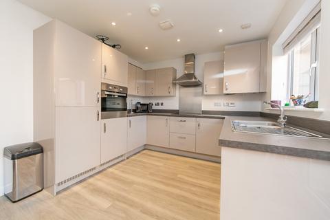 4 Ellis Road, Thorpe-le-soken, Clacton-on-sea, CO16 0DZ